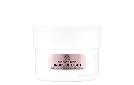 drops of light moisturizer